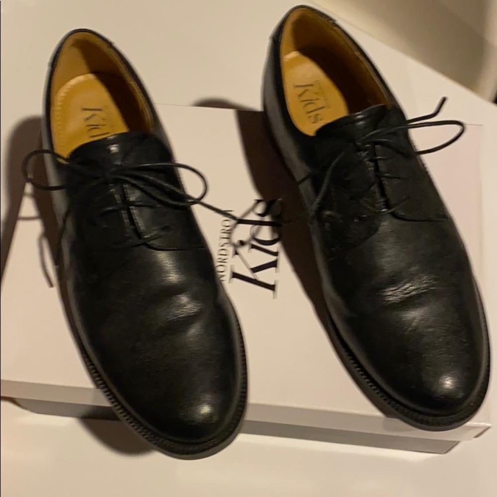 Like new Nordstrom boys dress shoes
